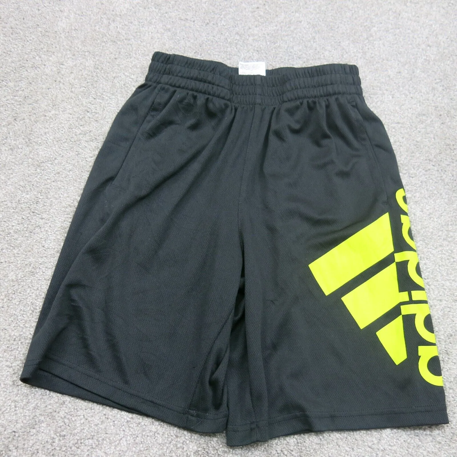 Adidas Shorts Youth Boys Medium M Black Activewear Sports Logo Athletics Shorts