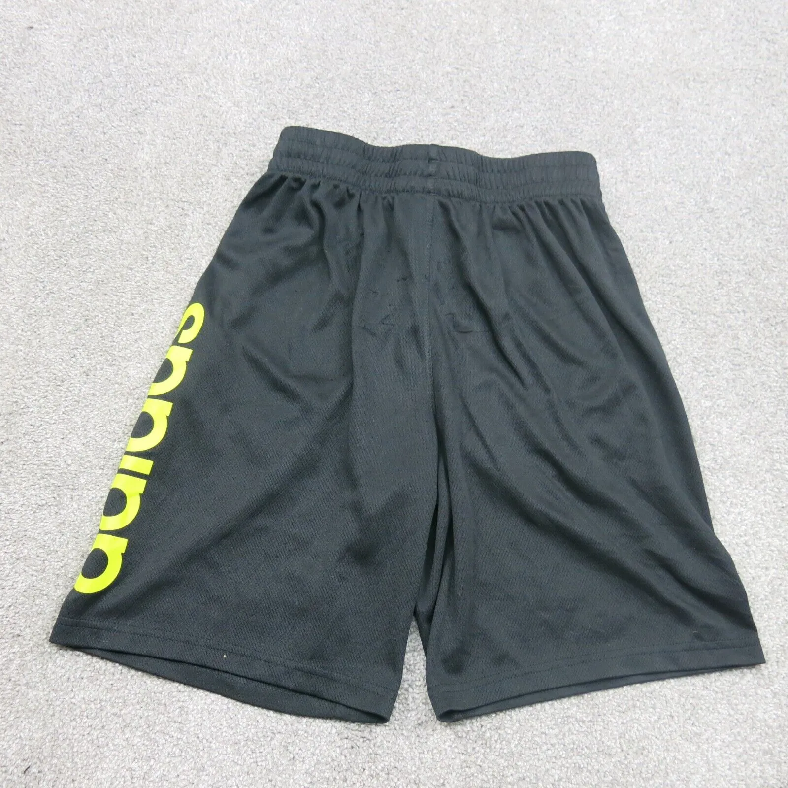 Adidas Shorts Youth Boys Medium M Black Activewear Sports Logo Athletics Shorts