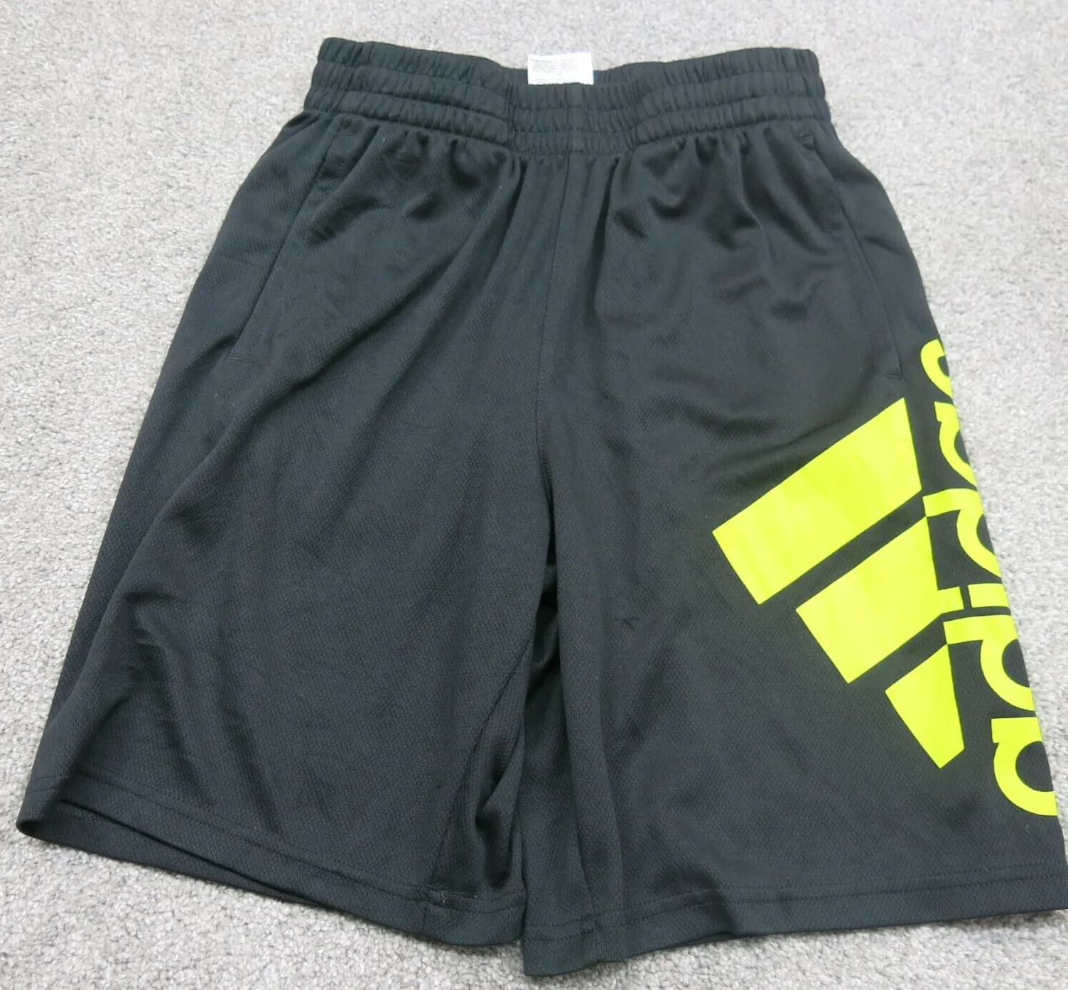 Adidas Shorts Youth Boys Medium M Black Activewear Sports Logo Athletics Shorts