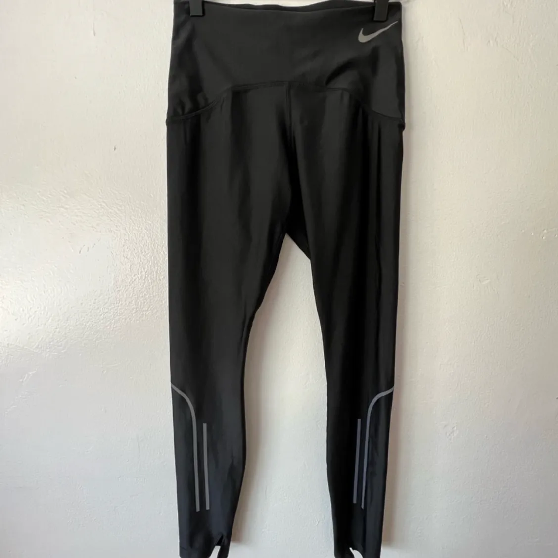 Nike Dri-Fit Speed 7/8 Running Leggings with Reflective Details