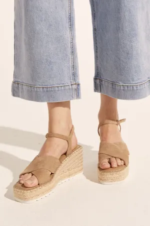 quench espadrille - almond